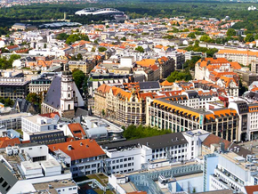 Leipzig ist Sachsens lebendige Metropole mit beeindruckendem Hauptbahnhof, Messehochhaus, Gründerzeitbauten und viel Grün.