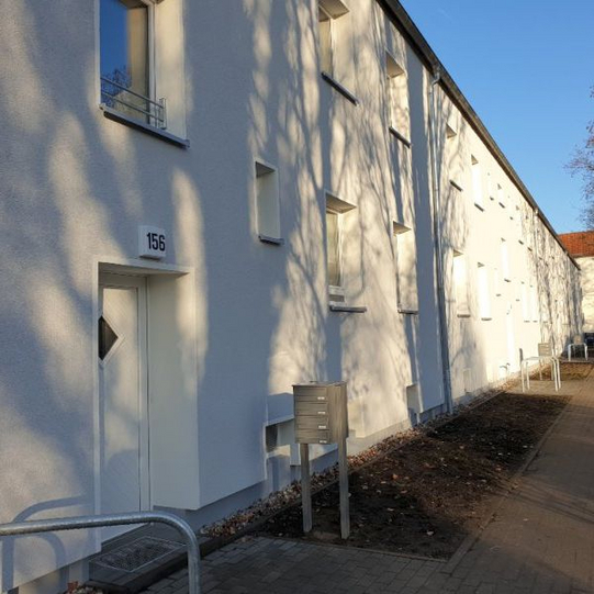 In Brandenburg an der Havel haben wir ein Wohnensemble aus den 1940er Jahren saniert.