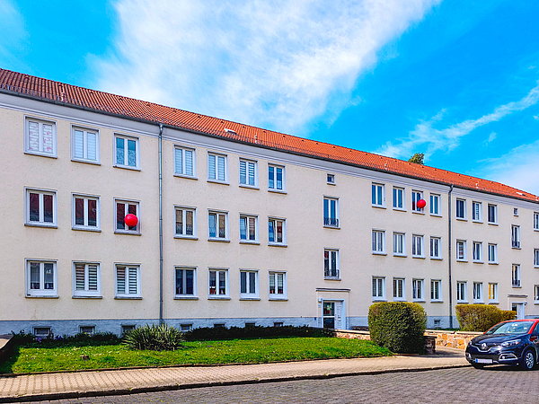 Rote Bälle markieren freie Wohnungen in Moskauer Straße in Zeitz.