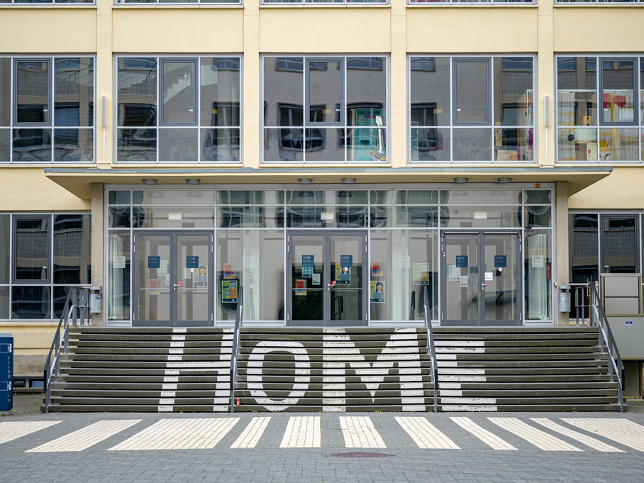 Bei der TAG Wohnen finden Studierende günstige Wohnungen nahe der Hochschule Merseburg.