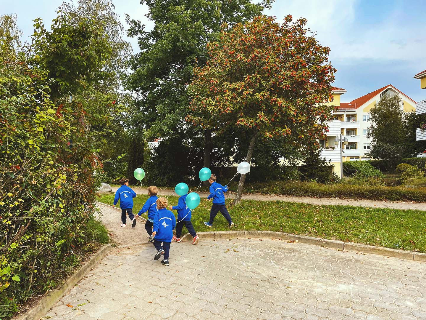 Im Neubrandenburger Lindenpark Center finden Sie die Kita Lindenparkzwerge.